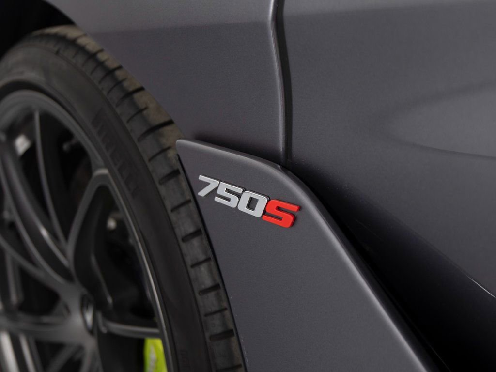 Used 2024 McLaren 750S Spider image 43
