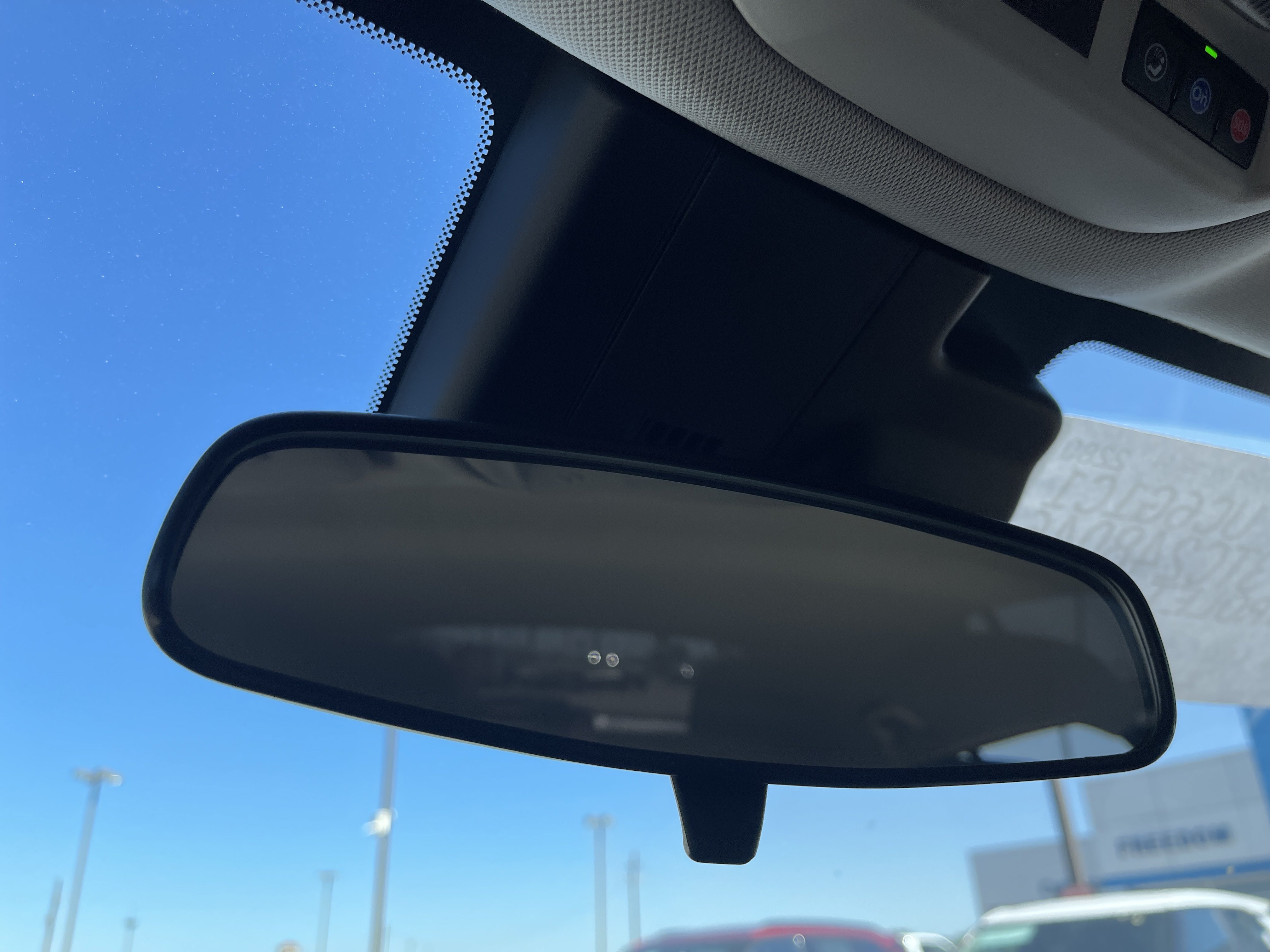 New 2026 Chevrolet Trax LS w/ LS Convenience Package FWD image 32