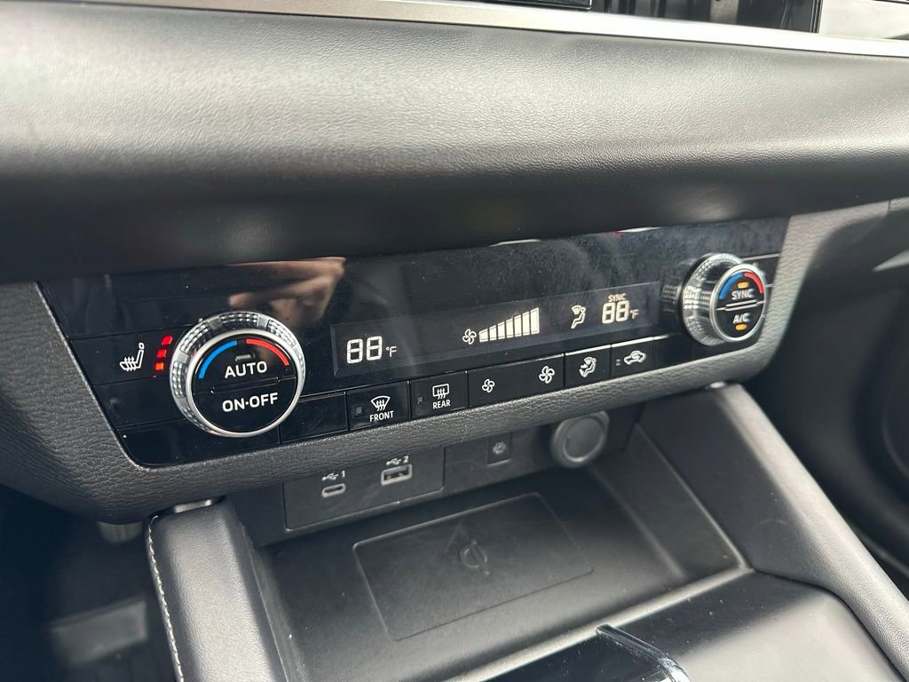 Used 2024 Mitsubishi Outlander SE image 26