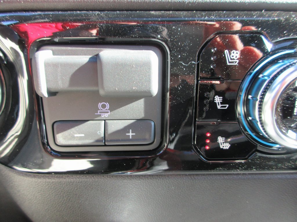 New 2026 GMC Sierra 3500 SLT w/ SLT Premium Package image 21