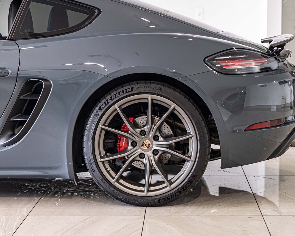 Used 2018 Porsche 718 Cayman S RWD image 8