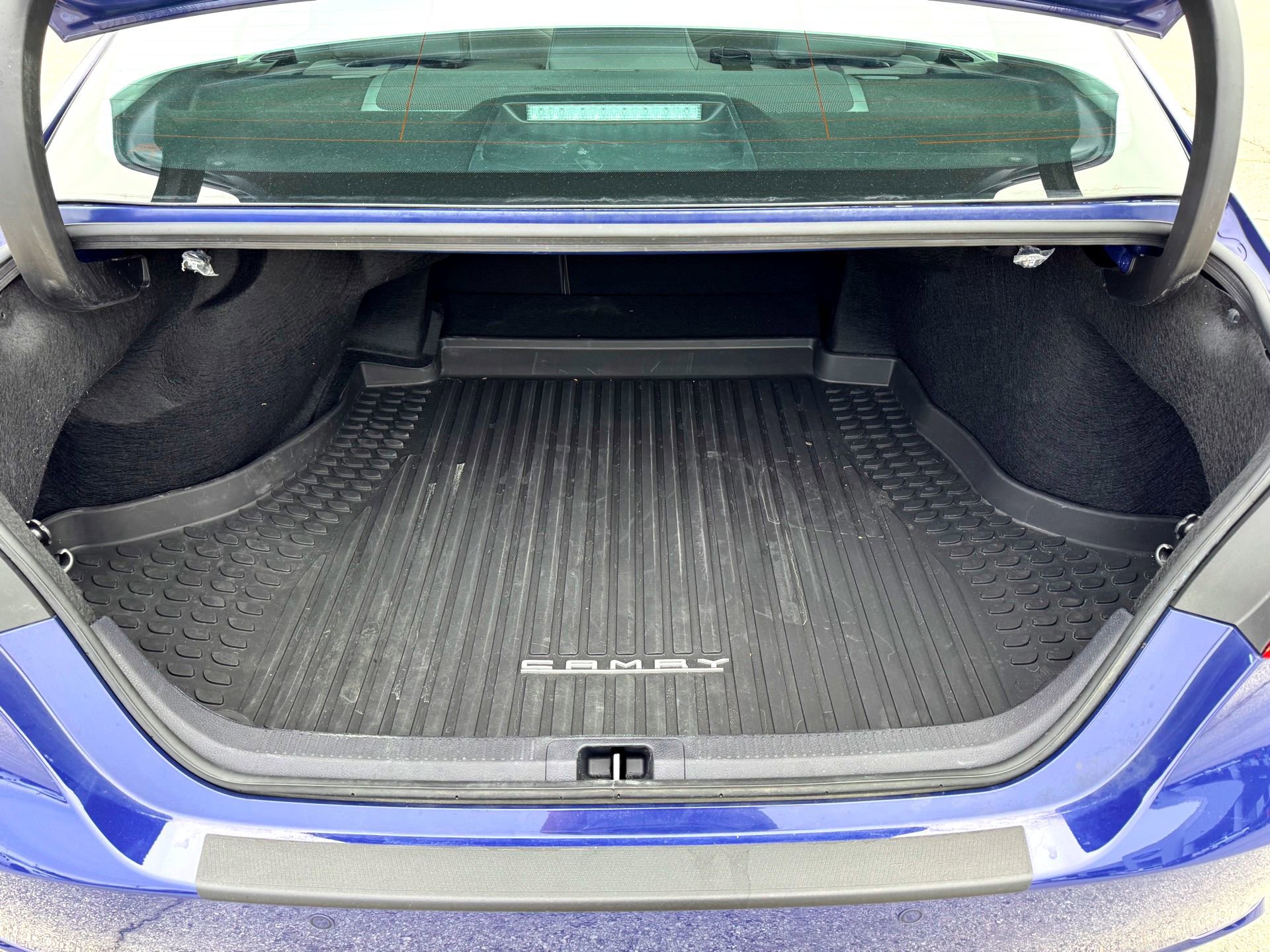 Used 2024 Toyota Camry XSE w/ Navigation Package image 8