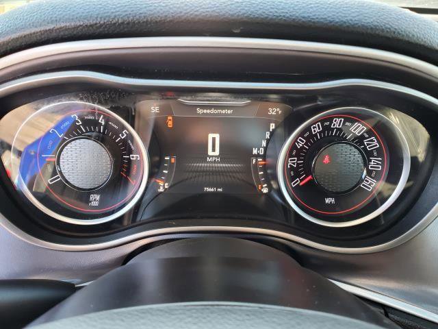 Used 2019 Dodge Challenger SXT w/ Plus Package image 10