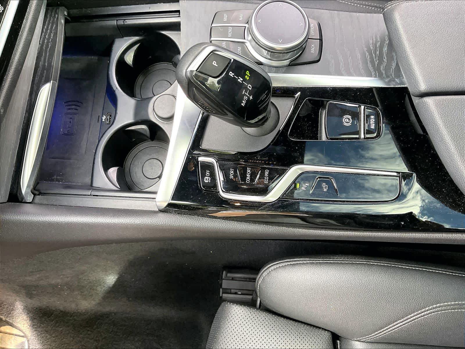 Used 2021 BMW 540i w/ Premium Package image 18