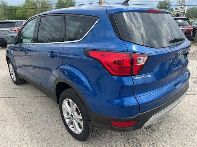 Used 2019 Ford Escape SE AWD/4WD image 4