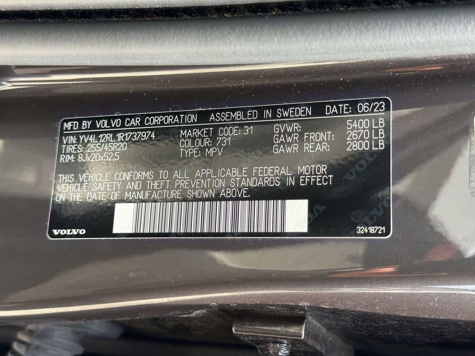 Used 2024 Volvo XC60 B5 Plus w/ Protection Package Premier AWD/4WD image 25