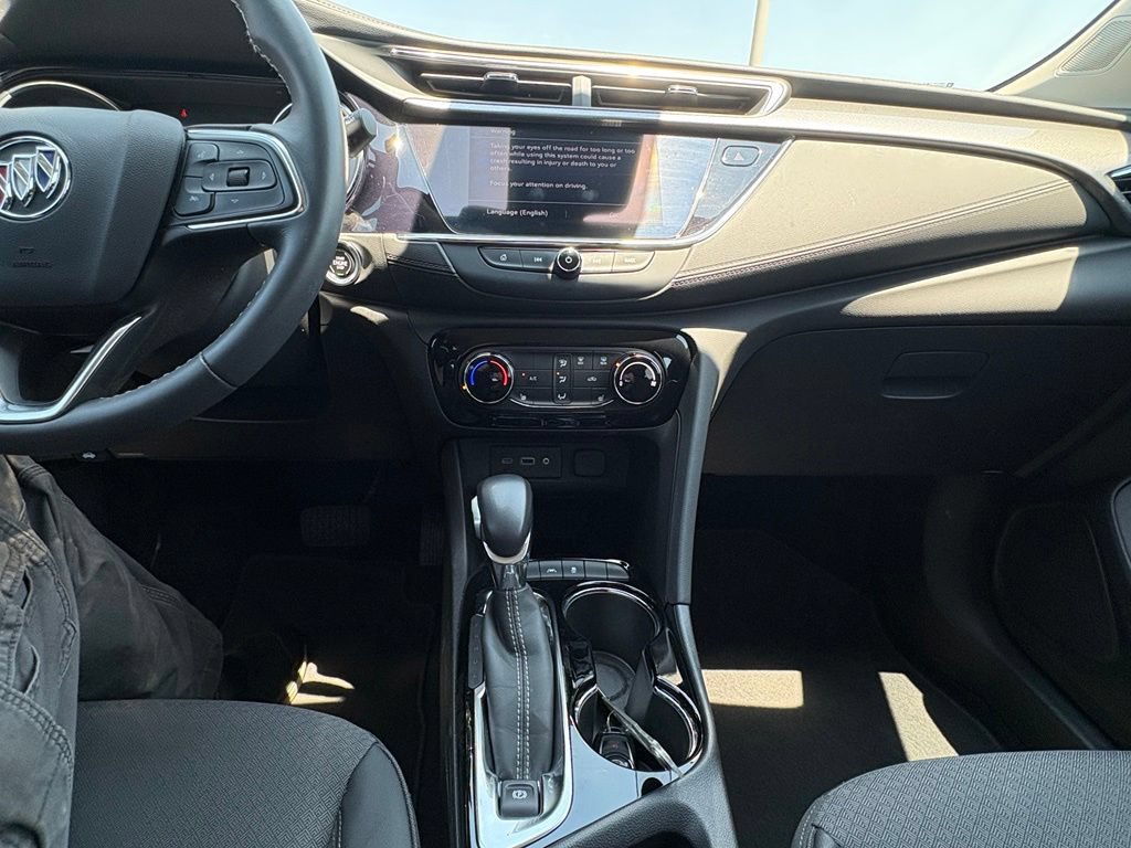 Used 2022 Buick Encore GX Preferred w/ Cold Weather Comfort Package FWD image 18