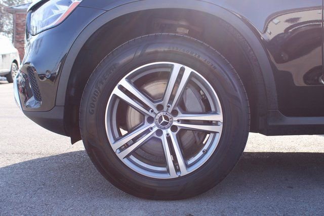 Used 2022 Mercedes-Benz GLC 300 4MATIC image 38