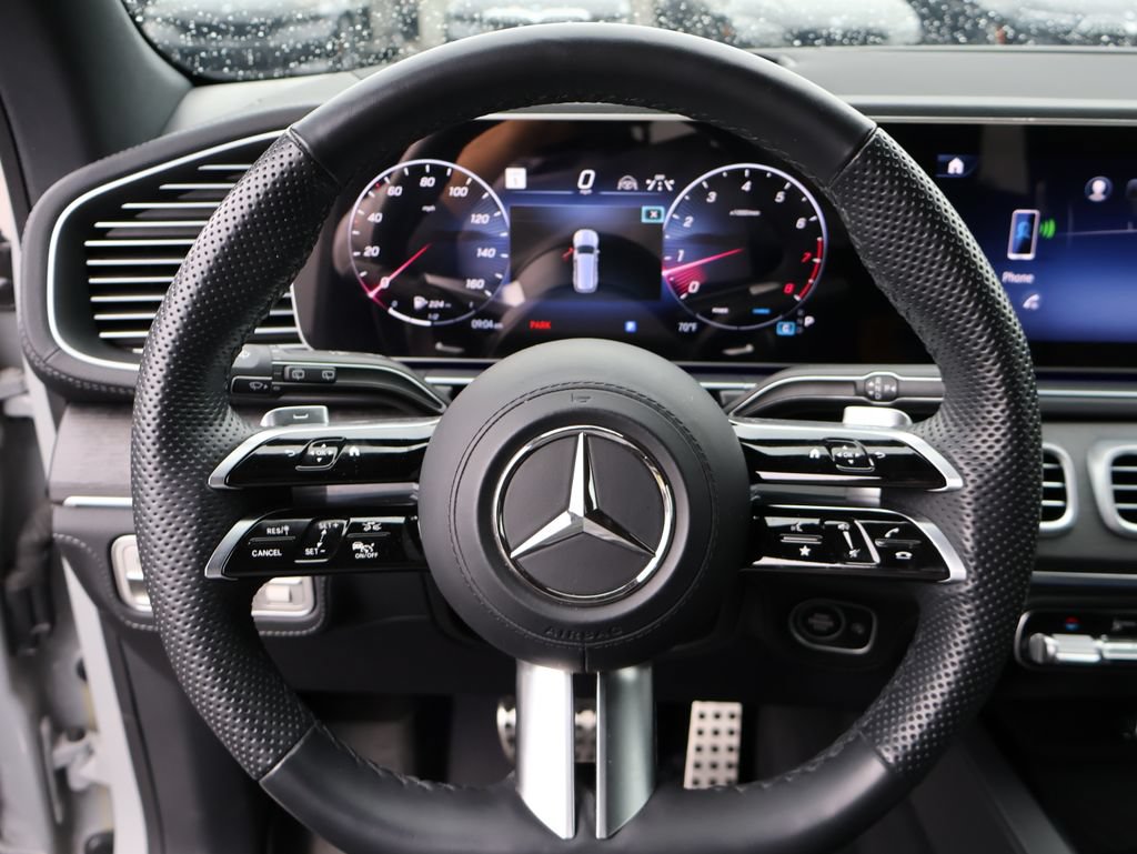 Used 2024 Mercedes-Benz GLS 580 4MATIC image 25