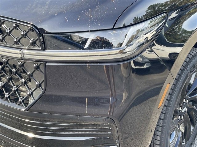 New 2025 Lincoln Navigator L Reserve w/ Jet Appearance Package image 9