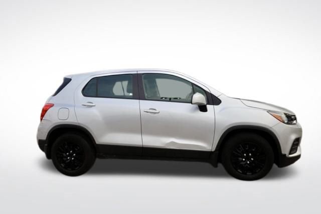 Used 2018 Chevrolet Trax LS image 7