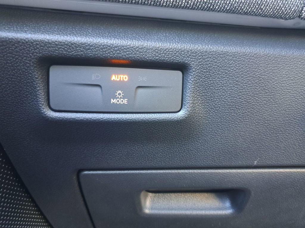 New 2026 Volkswagen Tiguan S image 16