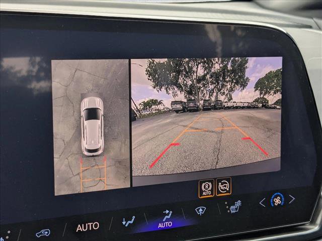 New 2026 Chevrolet Equinox EV LT w/ Comfort Package AWD/4WD image 13
