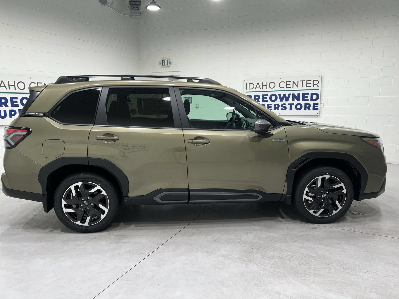New 2026 Subaru Forester Limited AWD/4WD image 9
