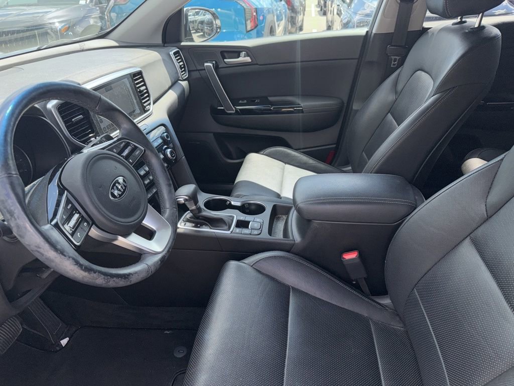 Certified 2021 Kia Sportage EX w/ EX Technology Package AWD/4WD image 10