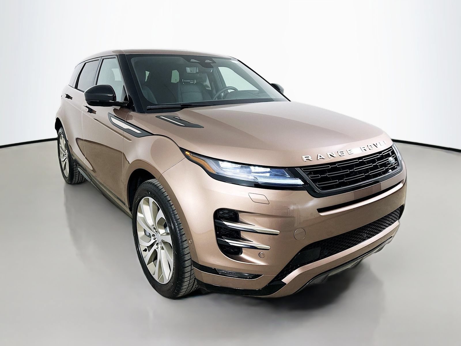 New 2026 Land Rover Range Rover Evoque Hoxton AWD/4WD image 3