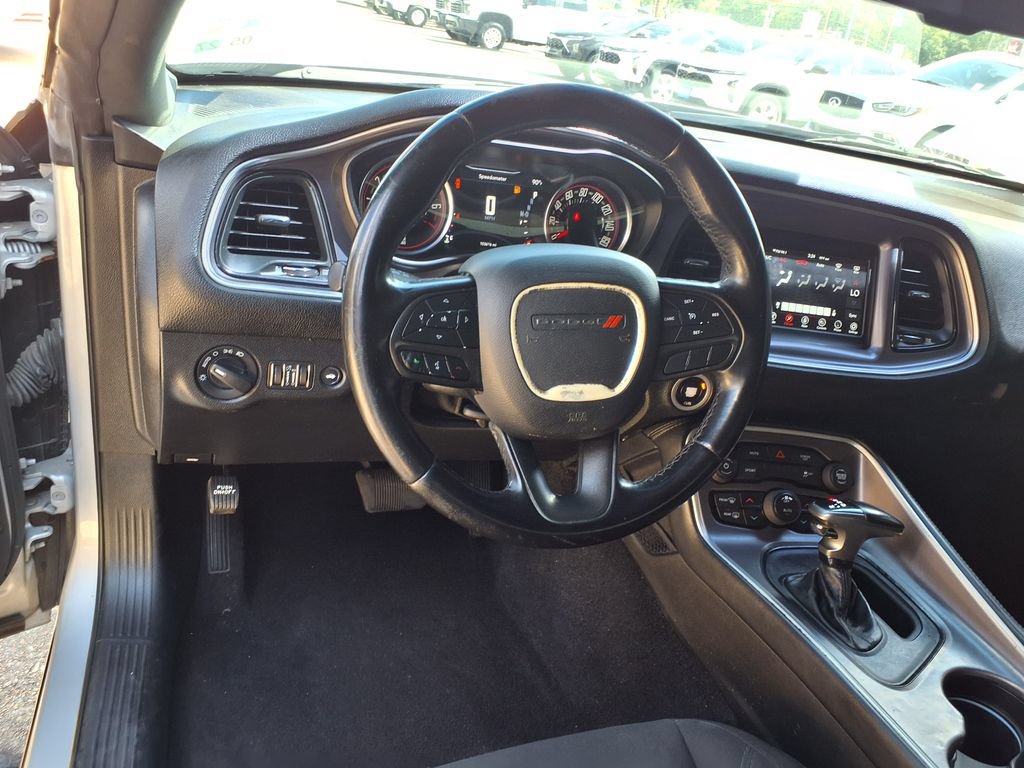 Used 2021 Dodge Challenger SXT RWD image 32