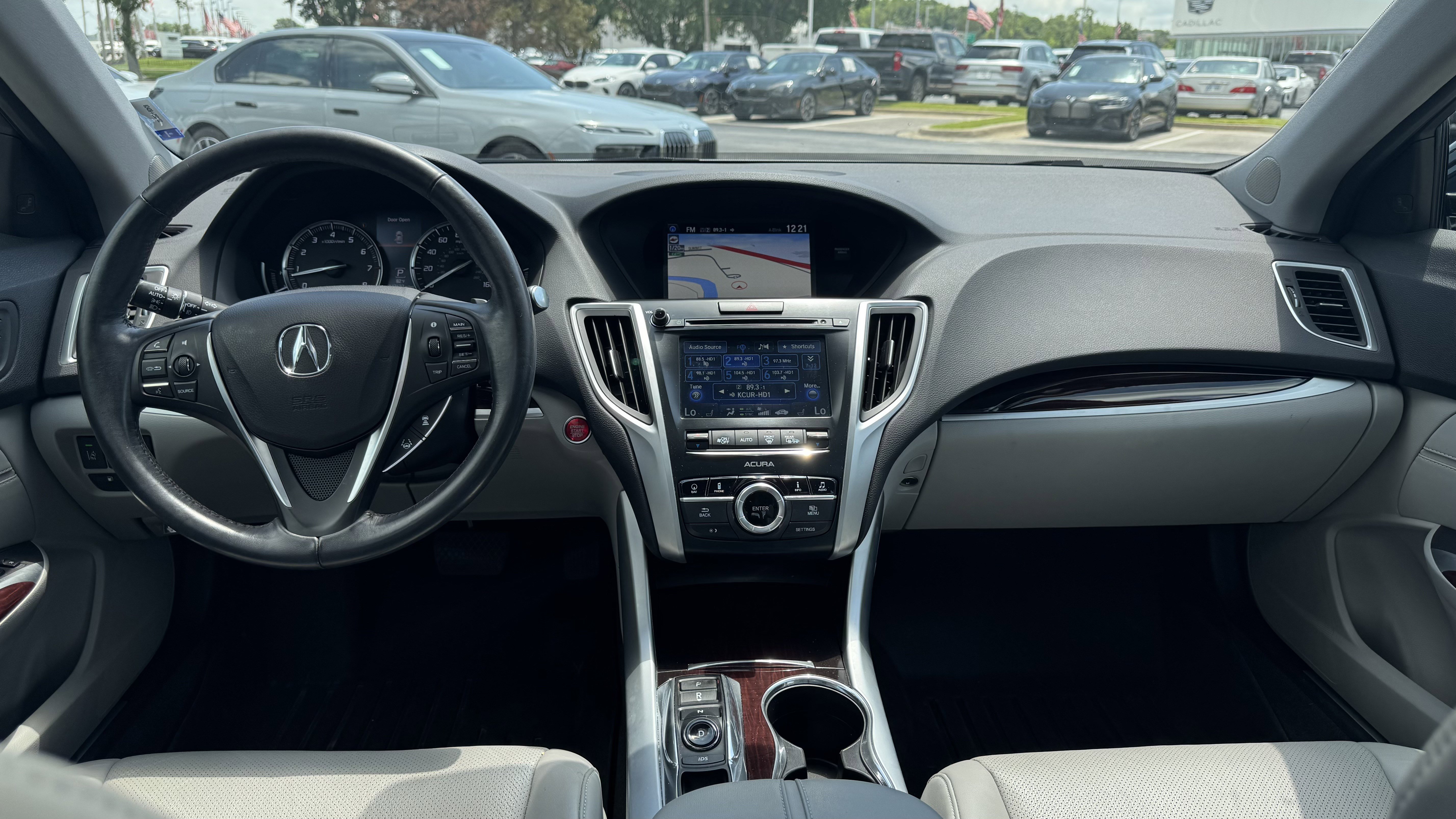 Used 2017 Acura TLX V6 SH-AWD w/ Advance Package image 30
