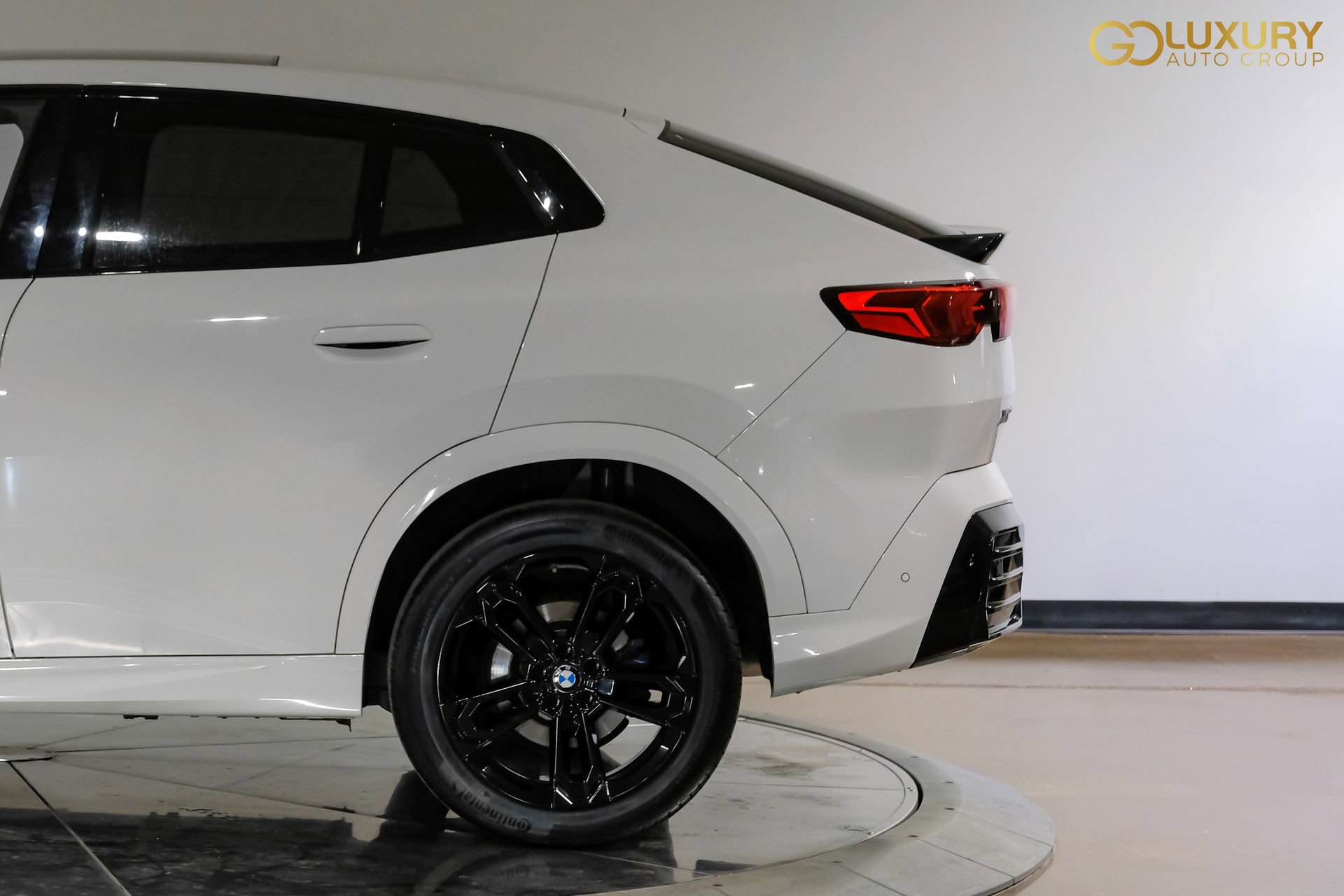 Used 2025 BMW X2 xDrive28i image 15