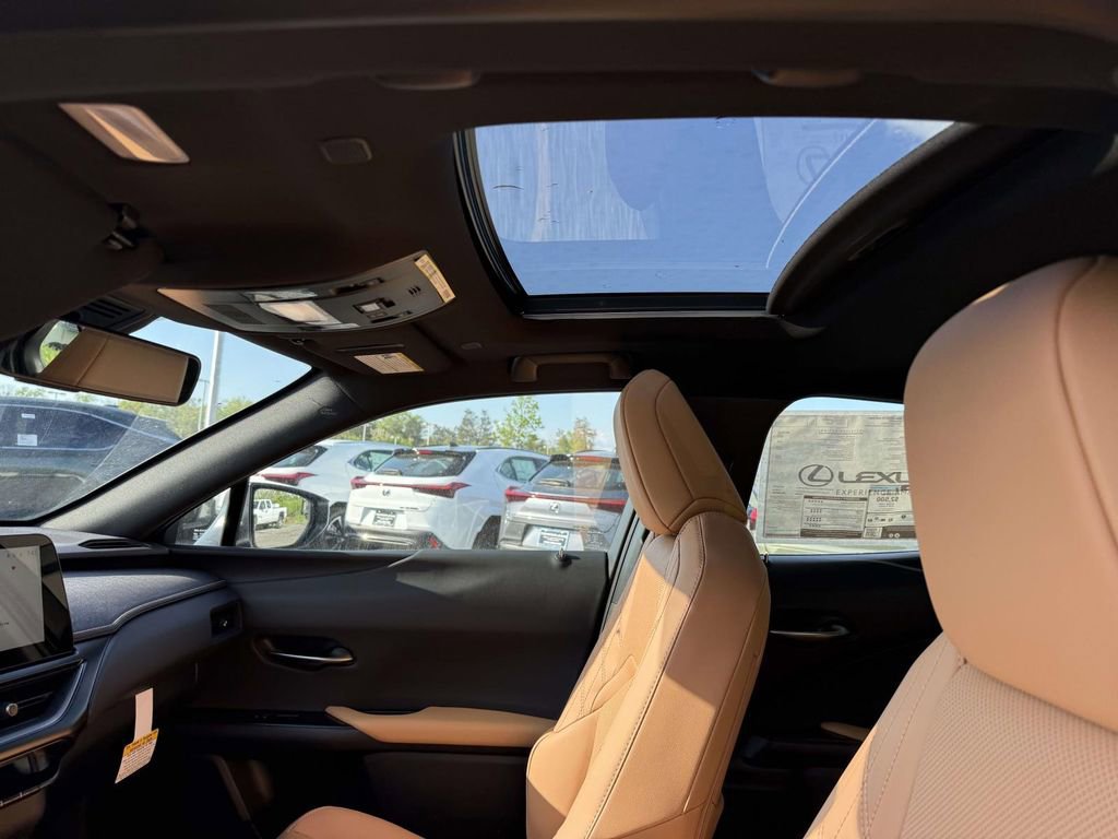 Used 2026 Lexus UX 300h AWD w/ Accessory Package (Z1) image 20