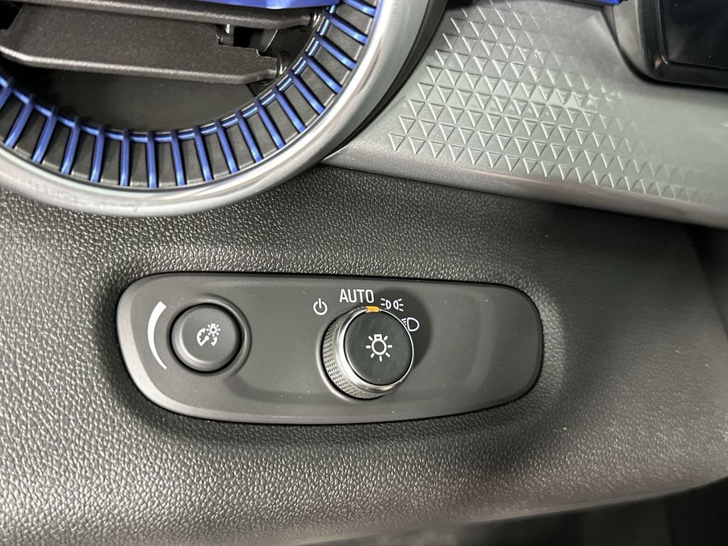 New 2026 Chevrolet Trax LT FWD image 19