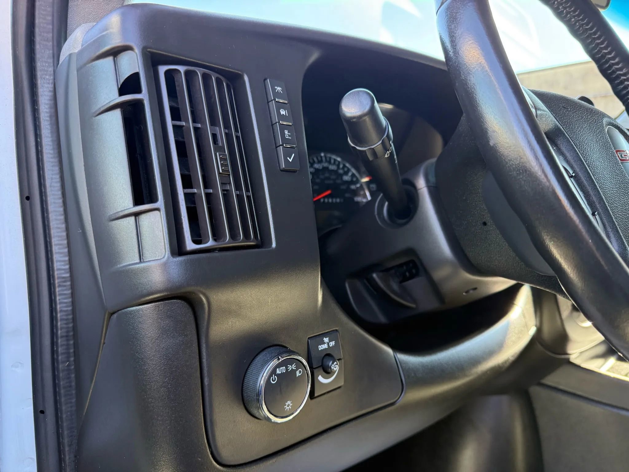 Used 2022 GMC Savana 2500 w/ Communications Package image 35