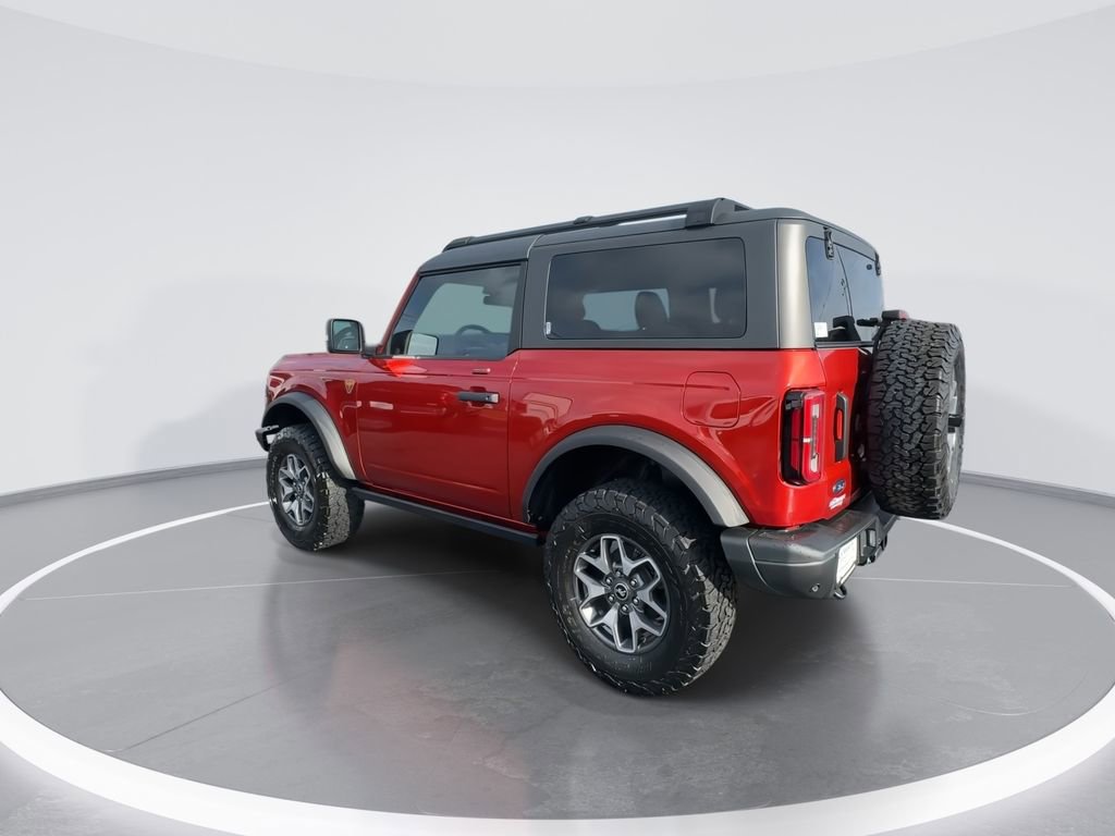 Used 2023 Ford Bronco Badlands image 6
