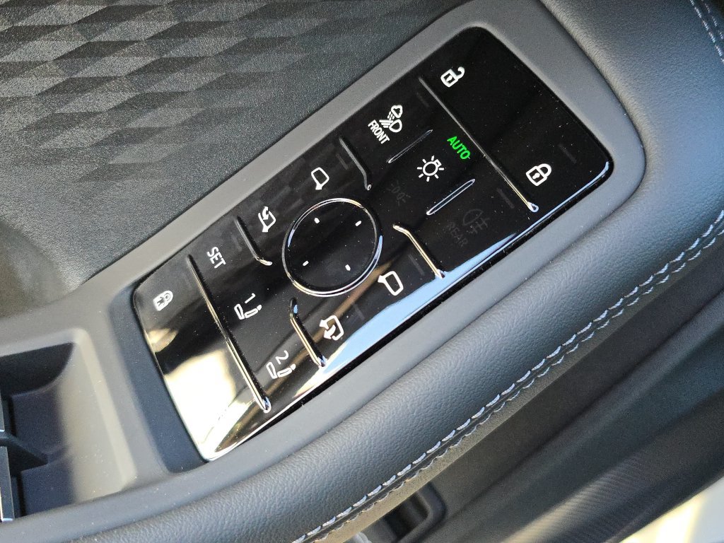 Used 2025 Audi A5 Premium w/ Premium Plus AWD/4WD image 32