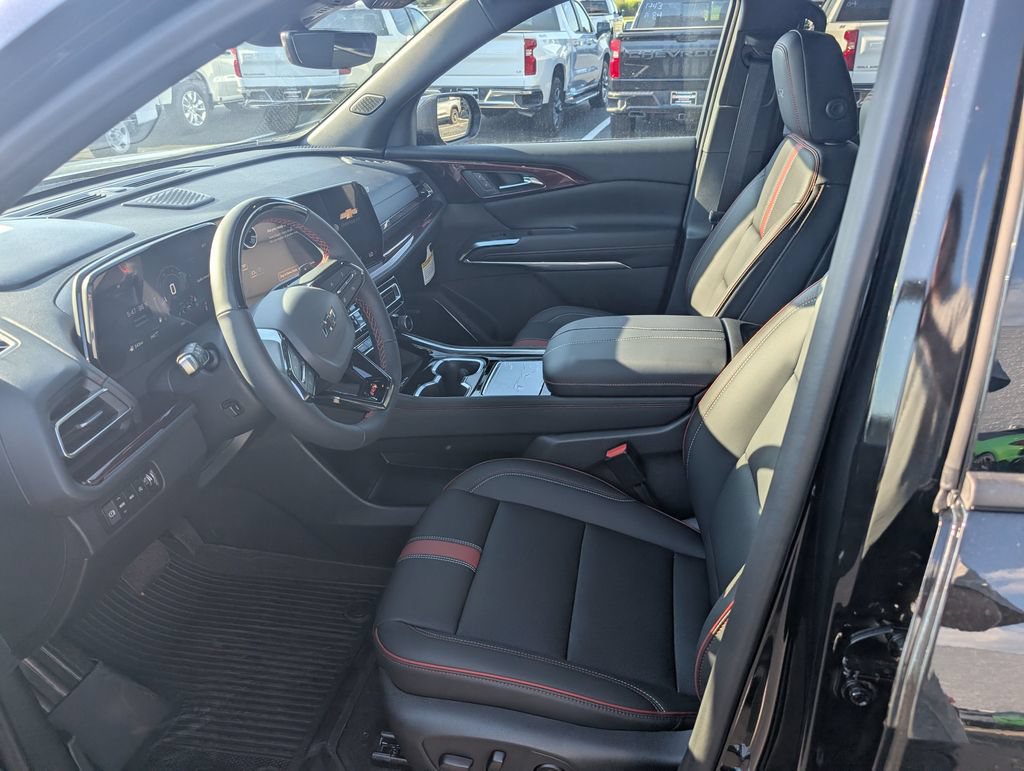 New 2027 Chevrolet Traverse RS w/ LPO, Floor Liner Package AWD/4WD image 13