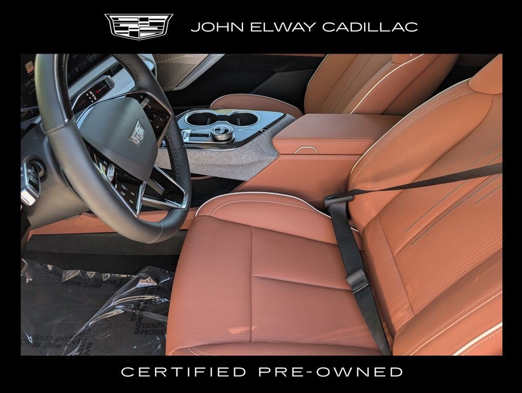 Certified 2025 Cadillac Optiq Sport 2 AWD/4WD image 11