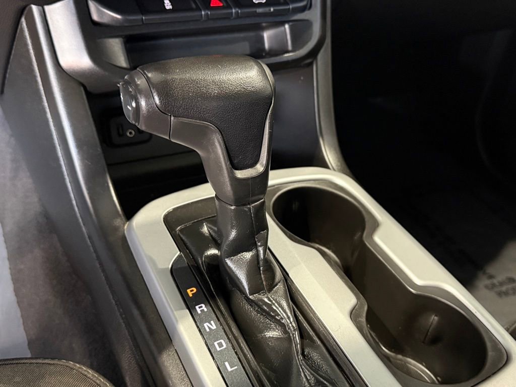 Used 2021 Chevrolet Colorado LT w/ LT Convenience Package image 22