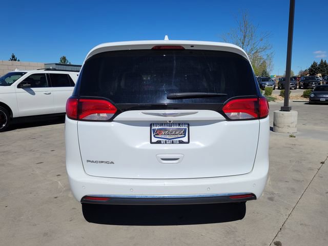 Used 2017 Chrysler Pacifica Touring-L Plus image 12