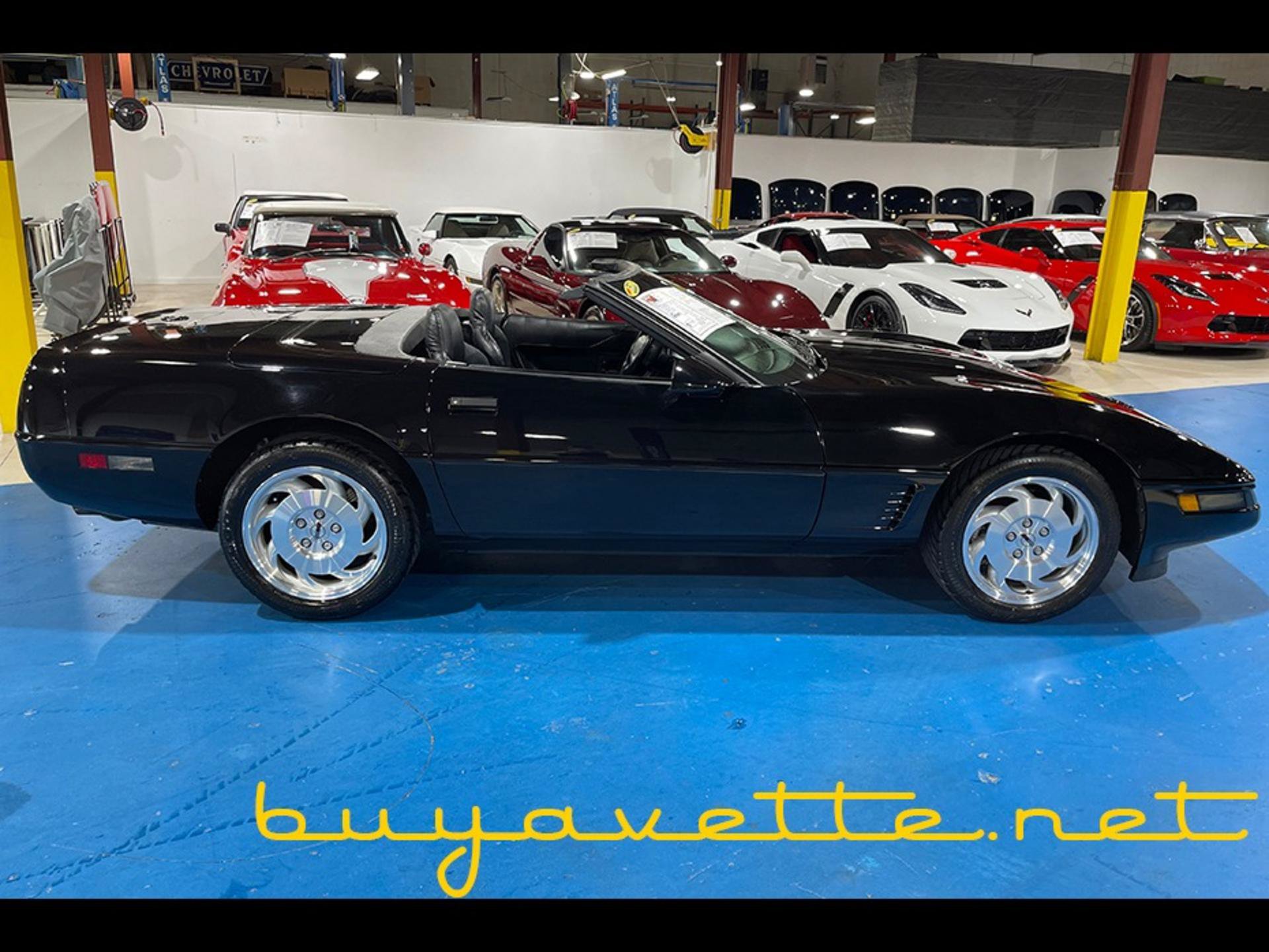 Used 1996 Chevrolet Corvette Convertible RWD image 9