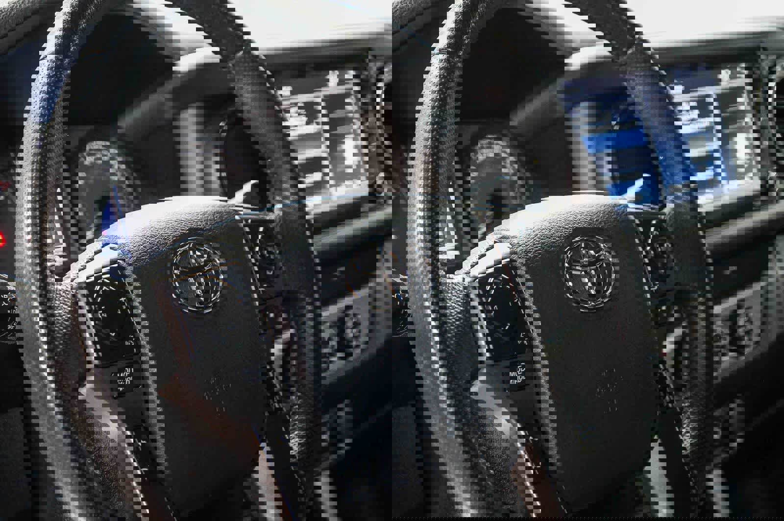 Certified 2020 Toyota Tacoma TRD Off-Road w/ Technology Package AWD/4WD image 21