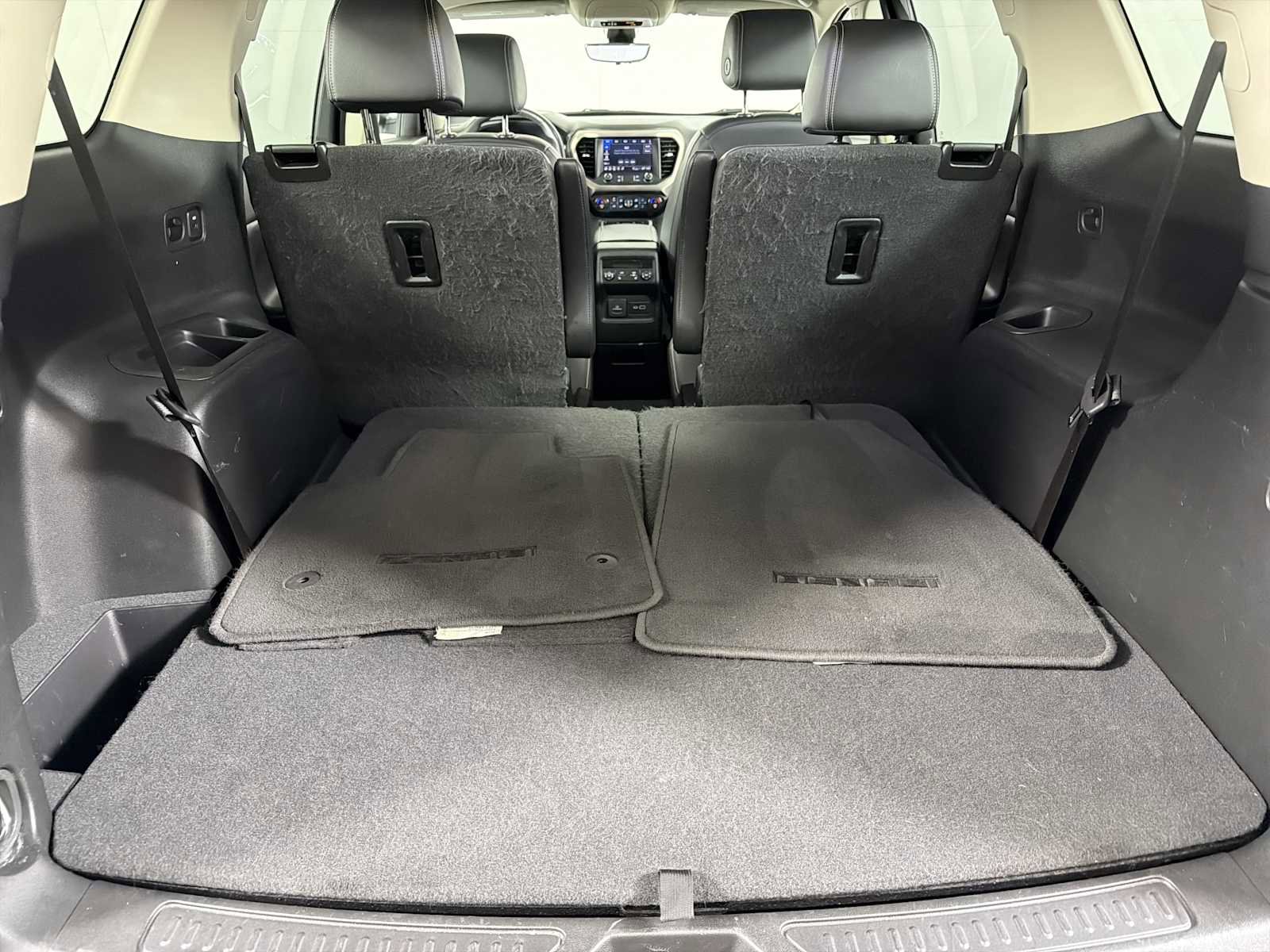 Certified 2022 GMC Acadia Denali w/ Denali Ultimate Package image 23