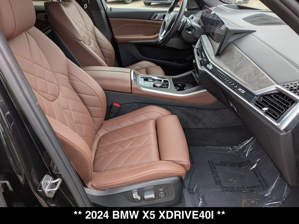 Used 2024 BMW X5 xDrive40i w/ Premium Package AWD/4WD image 29