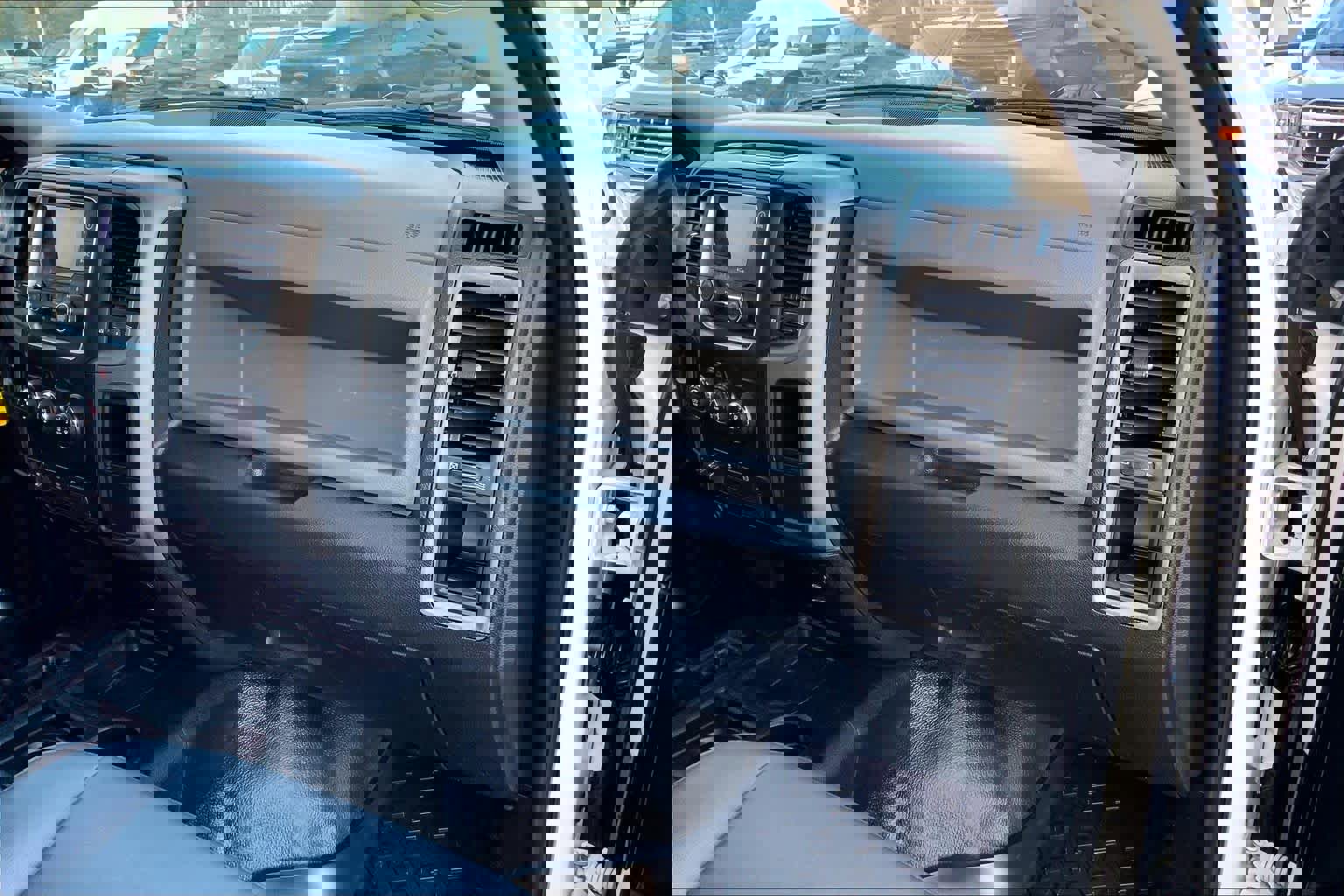 Used 2018 RAM 2500 Tradesman image 18