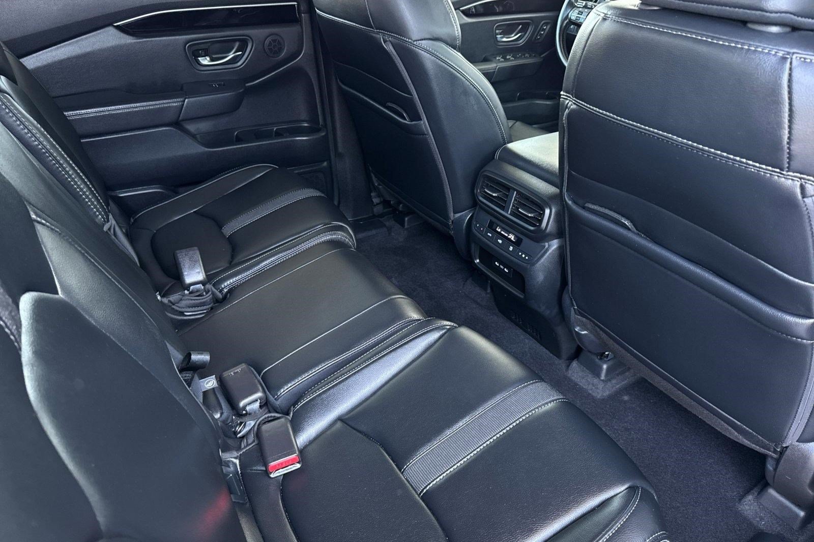 Certified 2025 Honda Pilot EX-L image 30