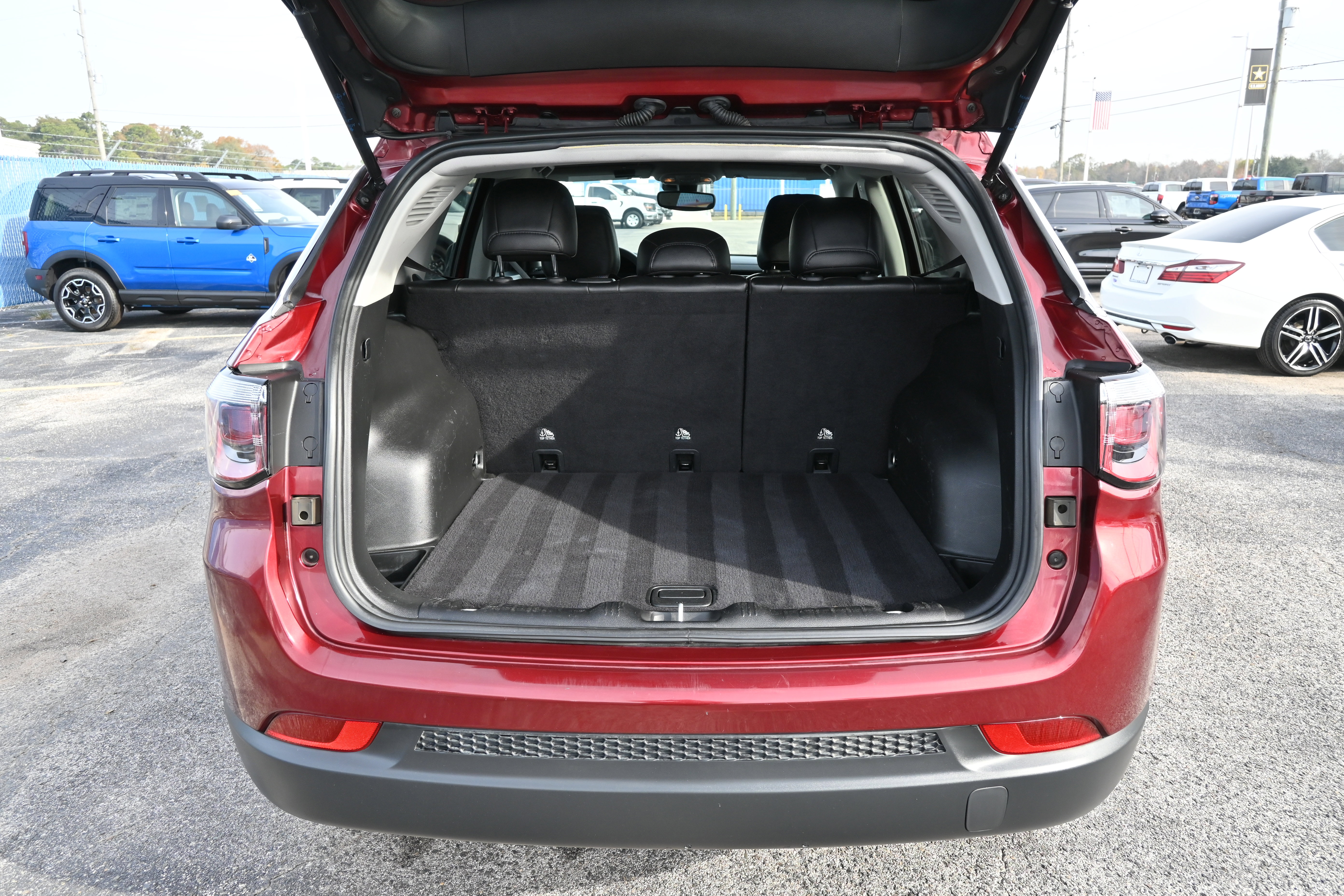 Used 2022 Jeep Compass Latitude image 5