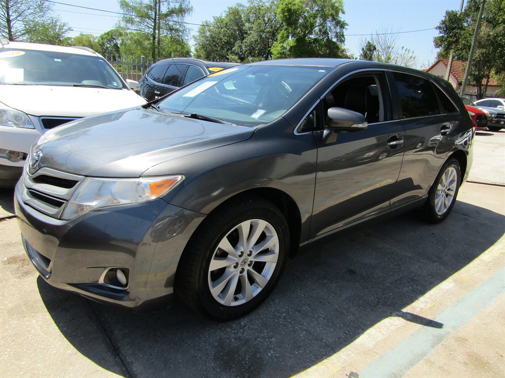Used 2013 Toyota Venza XLE image 1
