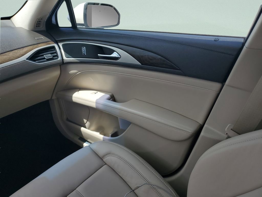 Used 2019 Lincoln MKZ Reserve image 21