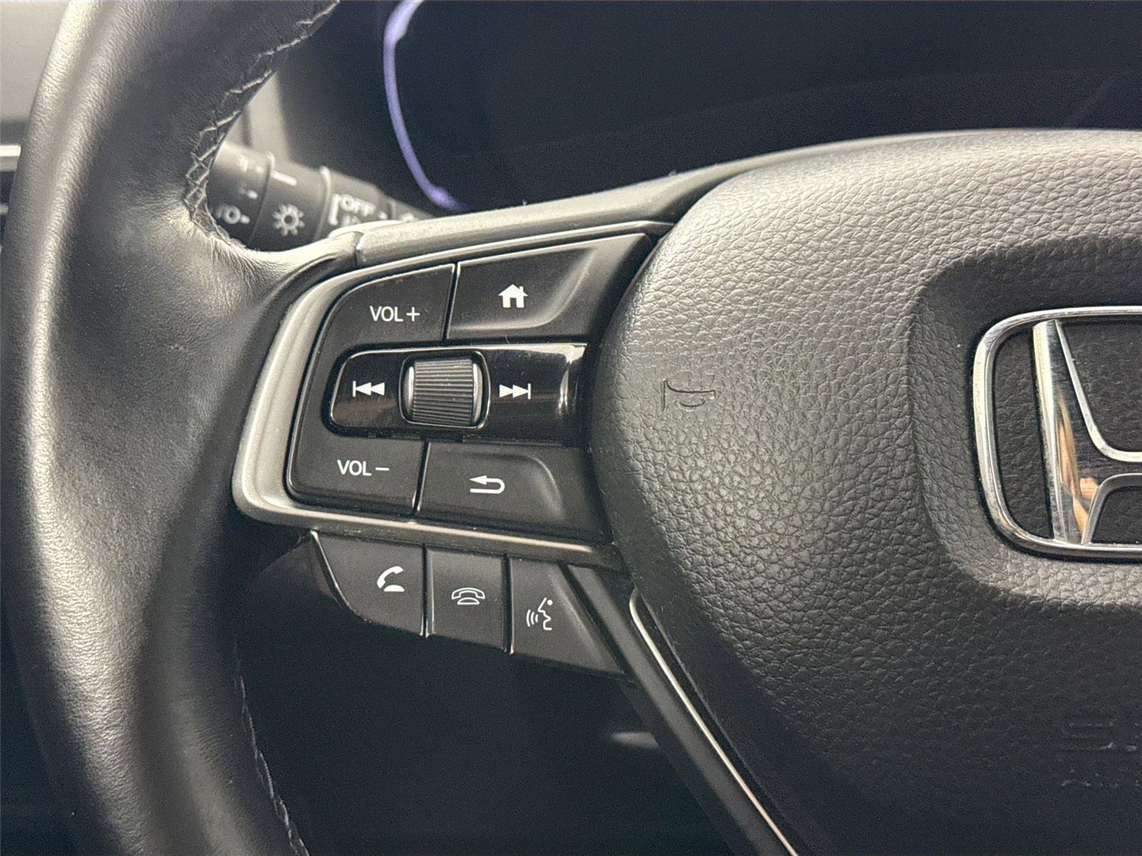 Used 2018 Honda Accord Sport image 16