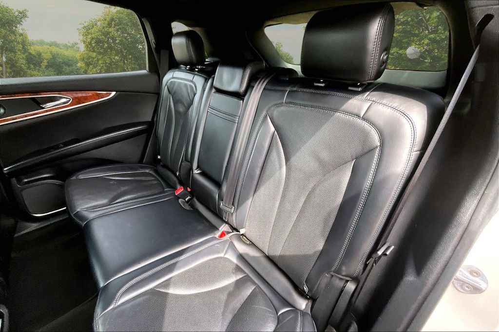 Used 2020 Lincoln Nautilus Reserve FWD image 25
