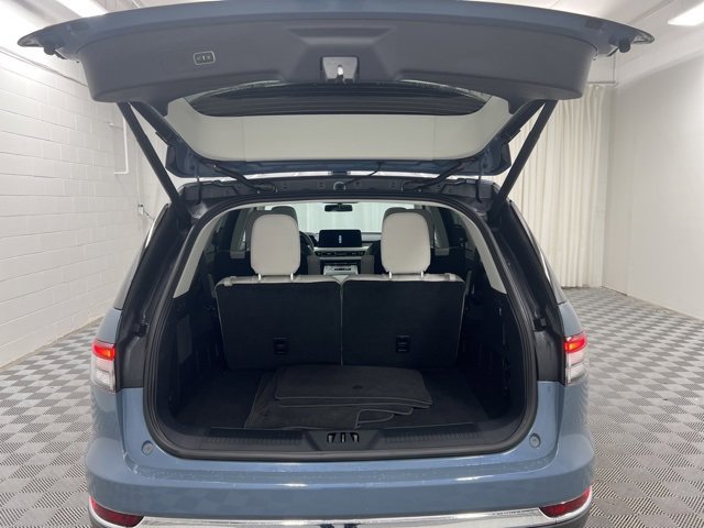 Certified 2025 Lincoln Aviator Reserve w/ Illumination Package image 8