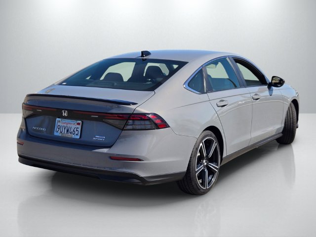 Used 2025 Honda Accord Sport image 4