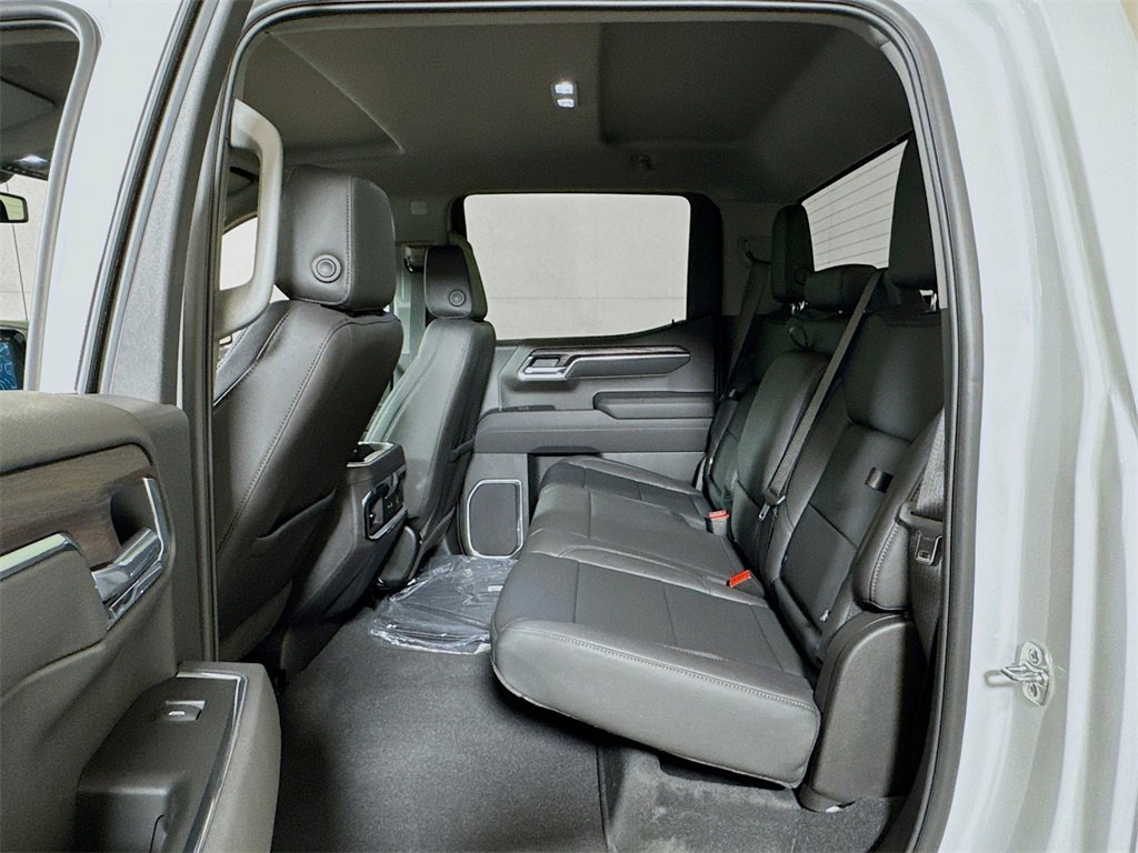 New 2026 GMC Sierra 1500 SLT image 13