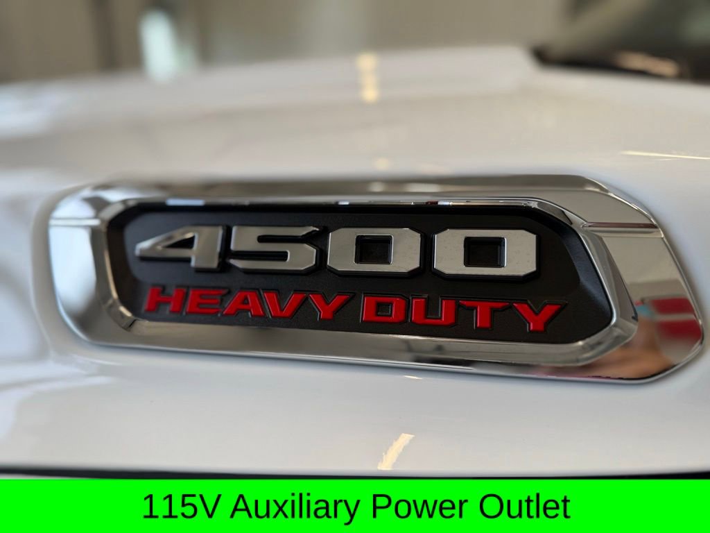 Used 2023 RAM 4500 Tradesman w/ Chrome Appearance Group image 10