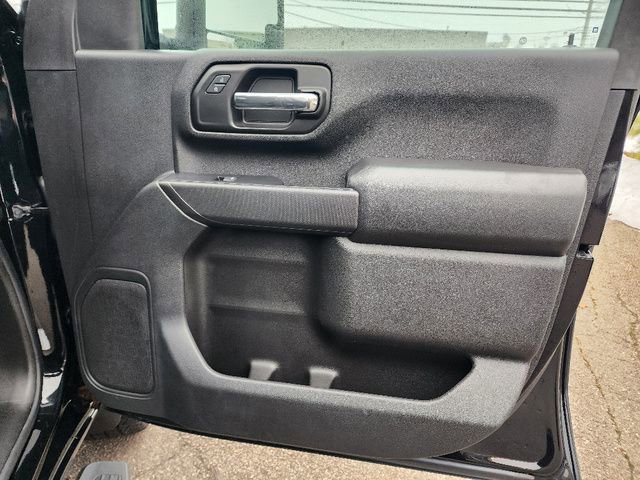 Used 2020 Chevrolet Silverado 2500 Custom w/ Custom Value Package image 10