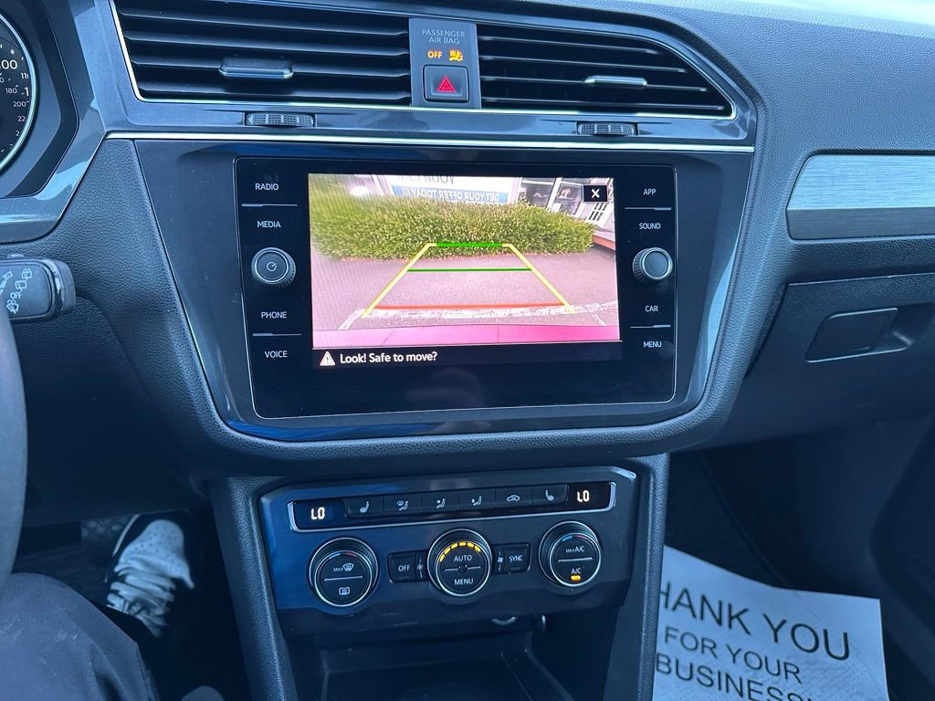 Used 2021 Volkswagen Tiguan SE AWD/4WD image 12