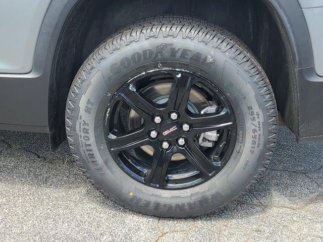 Used 2023 GMC Acadia AT4 w/ Technology Package AWD/4WD image 5